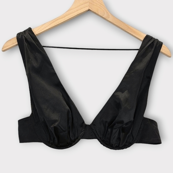 Danielle Bernstein Underwire V-neck Bralette Top - Picture 3 of 10